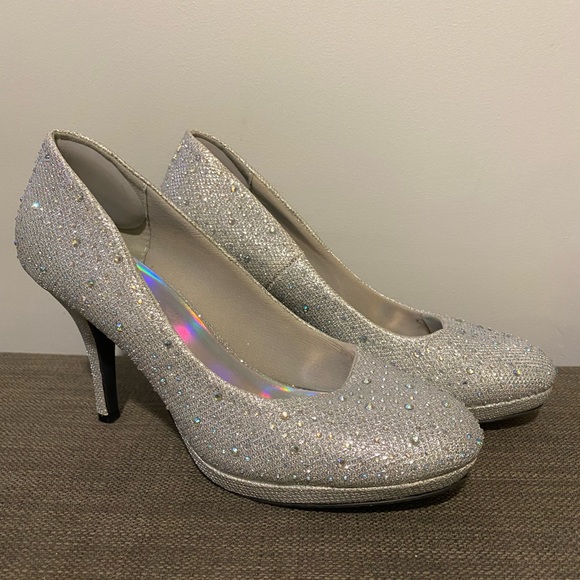 Silver Slipper Sparkly Pumps - Picture 2 of 10